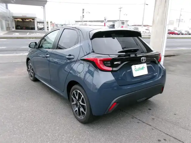 トヨタ ヤリス ハイブリッド Z 群馬県 2024(令6)年 1万km グレーⅡ ワンオーナー/Toyota Safety Sense/ブラインドスポットモニター/純正ディスプレイオーディオ・ナビ・FM・AM/　・フルセグTV・BT・USB・Miracast・HDMI/　・AppleCarPlay・AndroidAuto/パノラミックビューモニター/社外TVキット/純正ビルトインETC2.0/社外前後ドライブレコーダー/前席シートヒーター/ステアリングヒーター/LEDヘッドライト/純正16インチアルミホイール/スマートキー×2＆プッシュスタート/保証書＆取説