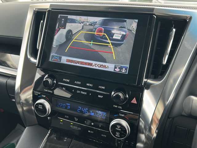 トヨタ アルファード S Cパッケージ 茨城県 2020(令2)年 2.2万km ホワイトパールクリスタルシャイン 衝突被害軽減システム/横滑り防止装置/コーナーセンサー/レーンキープアシスト/盗難防止装置/オートライト/オートマチックハイビーム/TRDエアロパーツ/Bluetooth/後席用モニター/USB入力端子/ETC2.0/後方車外カメラ/フルセグTV/両側パワースライドドア/追従走行/クルーズコントロール/LEDヘッドライト/純正18インチアルミホイール/スマートキー/パーキングアシスト/アイドリングストップ
