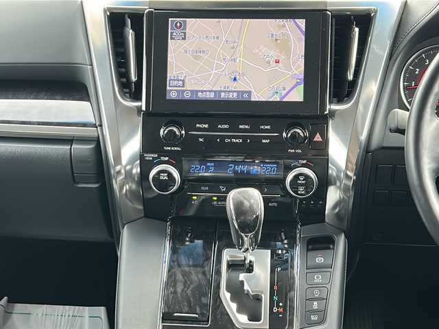 トヨタ アルファード S Cパッケージ 茨城県 2020(令2)年 2.2万km ホワイトパールクリスタルシャイン 衝突被害軽減システム/横滑り防止装置/コーナーセンサー/レーンキープアシスト/盗難防止装置/オートライト/オートマチックハイビーム/TRDエアロパーツ/Bluetooth/後席用モニター/USB入力端子/ETC2.0/後方車外カメラ/フルセグTV/両側パワースライドドア/追従走行/クルーズコントロール/LEDヘッドライト/純正18インチアルミホイール/スマートキー/パーキングアシスト/アイドリングストップ