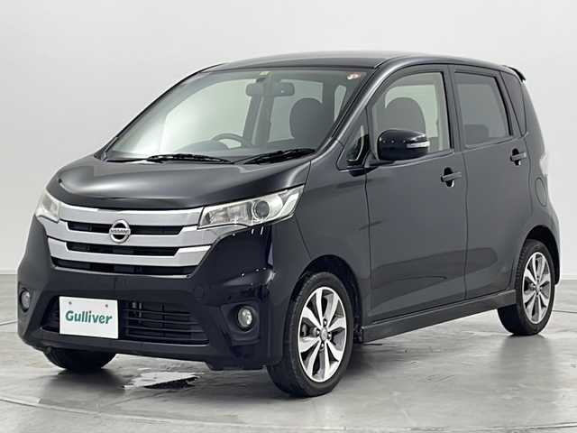 日産 デイズ ハイウェイスターG 群馬県 2014(平26)年 5.9万km ブラック 純正ナビ　フルセグＴＶ　全周囲カメラ　ＨＩＤヘッドライト　フォグ ウィンカーミラー オートライト　スマートキー　プッシュスタート　革巻きステアリング　ステアリングスイッチ　アイドリングストップ 禁煙車