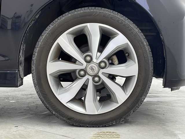 日産 デイズ ハイウェイスターG 群馬県 2014(平26)年 5.9万km ブラック 純正ナビ　フルセグＴＶ　全周囲カメラ　ＨＩＤヘッドライト　フォグ ウィンカーミラー オートライト　スマートキー　プッシュスタート　革巻きステアリング　ステアリングスイッチ　アイドリングストップ 禁煙車