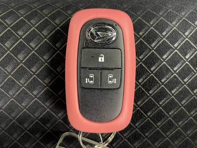 ダイハツ タント カスタム X セレクション 道央・札幌 2020(令2)年 3.9万km シャイニングホワイトパール ・４WD  /  スマートアシスト/・衝突被害軽減ブレーキ/・両側パワースライド/・ハーフレザーシート/・D席ローングスライドシート/・フロント左右シートヒーター/・LEDオートライト付/オートハイビーム/・純正ディスプレイオーディオ/・Bluetooth/バックカメラ/・コーナーセンサー