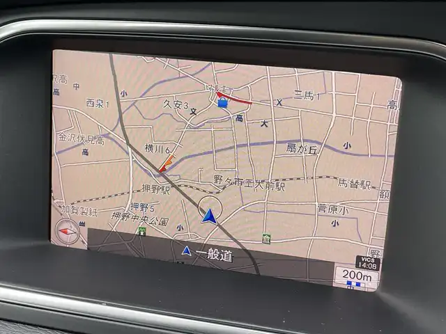 ボルボ Ｖ４０ D4 インスクリプション 石川県 2018(平30)年 4万km 白 黒革シート/シートヒーター/衝突軽減ブレーキ/アダプティブクルーズコントロール/ＢＩＬＳ/純正ナビ/バックカメラ/クリアランスソナー/ＬＥＤヘッドライト/Ｈａｒｍａｎ／Ｋａｒｄｏｎオーディオ