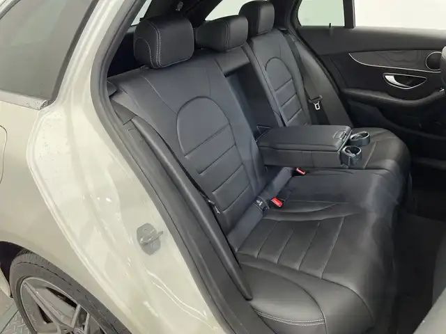 メルセデス・ベンツ Ｃ２２０ｄ ステーションワゴン アバンギャルドAMGライン 栃木県 2019(令1)年 5.6万km ダイヤモンドホワイト 純正ナビ/(Bluetooth/フルセグTV/USB)/バックカメラ/ETC2.0/レーダーセーフティパッケージ/・アクティブブラインドスポットアシスト/・ディストロニックプラス/・アクティブレーンキーピングアシスト/・BASプラス（飛び出し検知機能ブレーキアシスト）/・PRE-SAFEブレーキ（歩行者検知機能付）/・チャイルドセーフティシートセンサー/・リアCPA/LEDインテリジェントライトシステム/アダプティブハイビームシステム/パークトロニック/アダプティブブレーキ/　　　　　　　（オートホールド＆ヒルスタートアシスト）/アテンションアシスト/アクティブパーキングアシスト/前席メモリー機能付パワーシート/前席シートヒーター/パドルシフト/純正18インチスポークAW