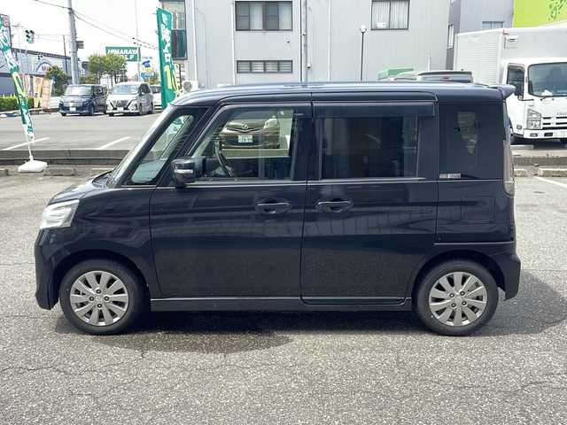 スズキ スペーシア カスタム XS 福井県 2014(平26)年 4.7万km ブルーイッシュブラックパール3 スマートキー/プッシュスタート/アイドリングストップ/衝突軽減/横滑り防止/HIDヘッドライト/オートライト/フォグランプ/電動格納ミラー/左側パワースライドドア/純正フロアマット/純正ドアバイザー/スタッドレスタイヤ、ホイール4本積み込み