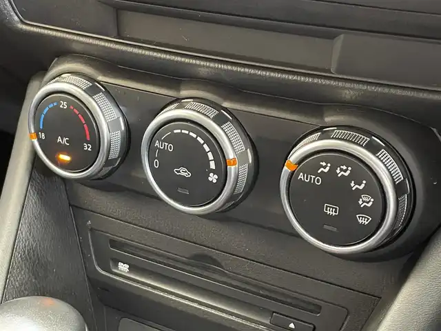 マツダ ＣＸ－３ XD プロアクティブ 岩手県 2019(平31)年 6.8万km マシーングレープレミアムM ４WD/ディーゼルターボ/360°ビューモニター/ヘッドアップディスプレイ/レーダークルーズコントロール/衝突被害軽減システム/レーンアシスト/オートハイビーム/コーナーセンサー/横滑り防止装置/アイドリングストップ/パドルシフト/オートブレーキホールド/純正ナビ/（CD/DVD/フルセグ/USB/Bluetooth）/ステアリングスイッチ/ドライブレコーダー/ETC/LEDヘッドライト/純正18インチアルミホイール