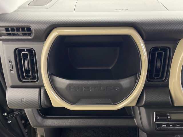 スズキ ハスラー HYBRID G 秋田県 2024(令6)年 0.7万km クールカーキパールメタリック/ソフトベージュメタリック ４WD/社外ナビ【AM/FM/BT】 /バックカメラ  /TV /前席シートヒーター　/ETC /ライトレベライザー /クルーズコントロール　/スノーモード　/アイドリングストップ　/クリアランスソナー /スマートキー　/ステアリングリモコン/プッシュスタート　/ヒルディセントコントール/ダウンヒルアシストコントロール/ミラーヒーター /デュアルカメラブレーキサポート/レーンキープアシスト/横滑り防止装置/被害軽減システム/スズキセーフティサポート/コーナーセンサー /USBポート/社外フロアマット/オートライト/オートエアコン