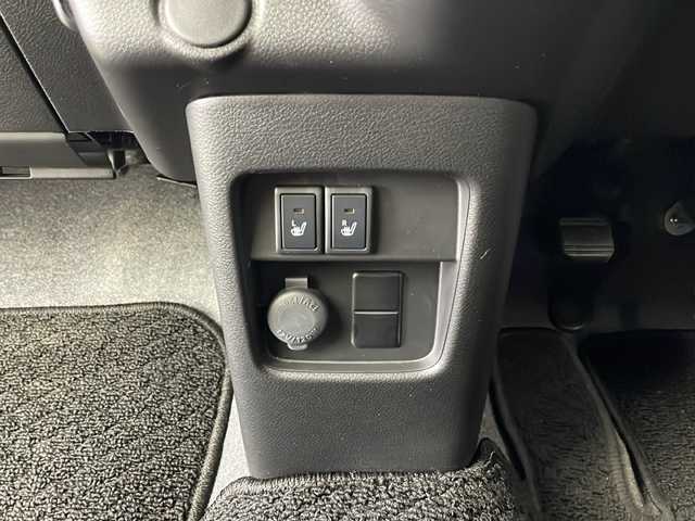 スズキ ハスラー HYBRID G 秋田県 2024(令6)年 0.7万km クールカーキパールメタリック/ソフトベージュメタリック ４WD/社外ナビ【AM/FM/BT】 /バックカメラ  /TV /前席シートヒーター　/ETC /ライトレベライザー /クルーズコントロール　/スノーモード　/アイドリングストップ　/クリアランスソナー /スマートキー　/ステアリングリモコン/プッシュスタート　/ヒルディセントコントール/ダウンヒルアシストコントロール/ミラーヒーター /デュアルカメラブレーキサポート/レーンキープアシスト/横滑り防止装置/被害軽減システム/スズキセーフティサポート/コーナーセンサー /USBポート/社外フロアマット/オートライト/オートエアコン