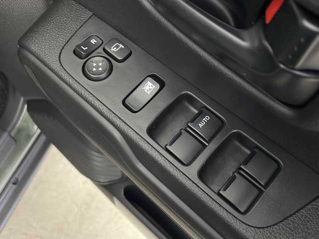 スズキ ハスラー HYBRID G 秋田県 2024(令6)年 0.7万km クールカーキパールメタリック/ソフトベージュメタリック ４WD/社外ナビ【AM/FM/BT】 /バックカメラ  /TV /前席シートヒーター　/ETC /ライトレベライザー /クルーズコントロール　/スノーモード　/アイドリングストップ　/クリアランスソナー /スマートキー　/ステアリングリモコン/プッシュスタート　/ヒルディセントコントール/ダウンヒルアシストコントロール/ミラーヒーター /デュアルカメラブレーキサポート/レーンキープアシスト/横滑り防止装置/被害軽減システム/スズキセーフティサポート/コーナーセンサー /USBポート/社外フロアマット/オートライト/オートエアコン