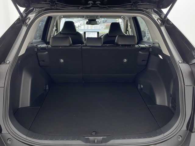トヨタ ＲＡＶ４ ハイブリッド アドベンチャー 兵庫県 2024(令6)年 1.9万km アティチュードブラックマイカ ・純正10.5インチディスプレイオーディオ（コネクティッドナビ対応）Plus/　Bluetoothオーディオ/　USB接続/　フルセグテレビ/・アラウンドビューモニター/・ビルドインETC2.0/・Toyota Safety Sense/　プリクラッシュセーフティ/　レーンディパーチャーアラート/　オートマチックハイビーム/・先行車発進告知機能/・パーキングサポートブレーキ（前後方静止物）/・車両接近通報装置/・ブラインドスポットモニター/・レーダークルーズコントロール/・４WD/・純正フロアマット/・メモリーパワーシート（運転席）/・合皮シート/・シートヒーター（運転席・助手席）/・エアシート（運転席・助手席）/・ルーフレール/・純正19インチアルミホイール/・ABS/・横滑り防止装置/・前後コーナーセンサー/・盗難防止装置/・オートライト/・LEDヘッドライト/・W＋サイドエアバック/・カーテンエアバック/・スマートキー/・AACエアコン