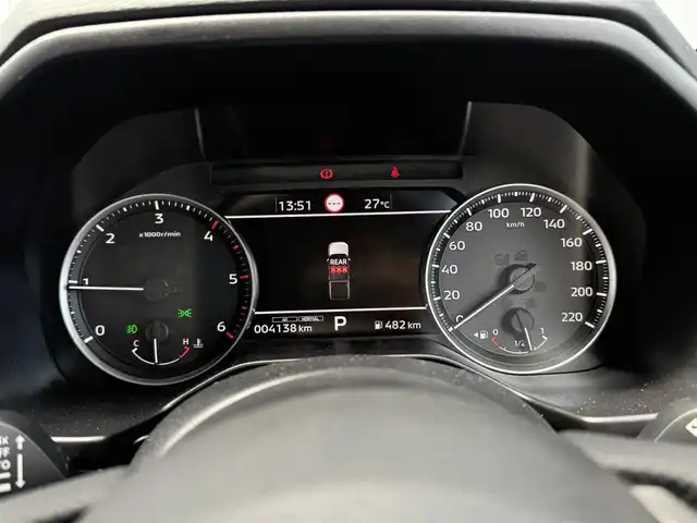 三菱 トライトン GSR 千葉県 2024(令6)年 0.5万km ホワイトダイヤモンド e-アシスト/　衝突軽減ブレーキ/レーンキープアシスト/　オートハイビーム/レーダークルーズコントロール/　ブラインドスポットモニター/クリアランスソナー/　踏み間違い防止(前後)/純正9インチメーカーナビ/　BT/USB/カープレイ/全方位カメラ/ステアリングスイッチ/MTモード/ステアリングヒーター/レザーシート/パワーシート(D席)/シートヒーター(D/N席)/LEDヘッドライト/オートライト/フォグライト/スマートキー/プッシュスタート