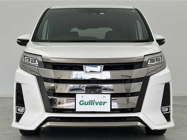 トヨタ ノア ハイブリッド Si ダブルバイビーⅡ 宮城県 2020(令2)年 6.3万km ホワイトパールクリスタルシャイン トヨタセーフティーセンス/・プリクラッシュセーフティ/・レーンディパーチャーアラート/・オートハイビーム/純正12インチフリップダウンモニター/純正9インチナビ/・CD.DVD.SD.BT/フルセグTV/バックモニター/ハーフレザーシート/・前席シートヒーター/LEDヘッドライト/フォグランプ/アイドリングストップ/横滑り防止装置/ビルトインETC/ステアリングスイッチ/プッシュスタート/スマートキー/純正16インチアルミホイール/純正フロアマット/後席ロールサンシェード/シートバックテーブル