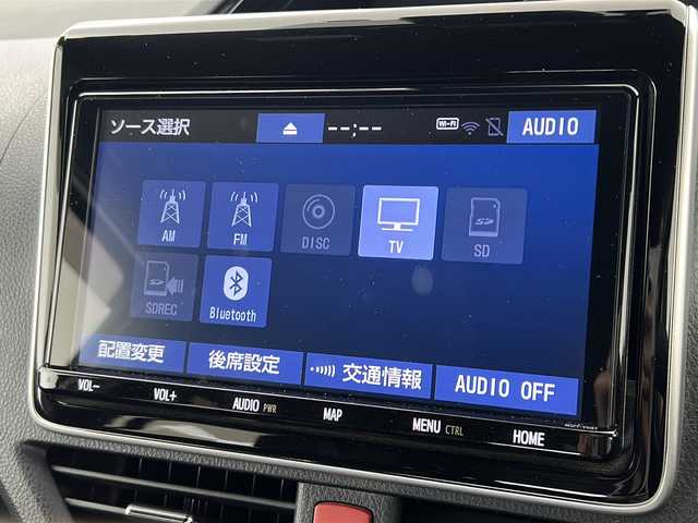トヨタ ノア ハイブリッド Si ダブルバイビーⅡ 宮城県 2020(令2)年 6.3万km ホワイトパールクリスタルシャイン トヨタセーフティーセンス/・プリクラッシュセーフティ/・レーンディパーチャーアラート/・オートハイビーム/純正12インチフリップダウンモニター/純正9インチナビ/・CD.DVD.SD.BT/フルセグTV/バックモニター/ハーフレザーシート/・前席シートヒーター/LEDヘッドライト/フォグランプ/アイドリングストップ/横滑り防止装置/ビルトインETC/ステアリングスイッチ/プッシュスタート/スマートキー/純正16インチアルミホイール/純正フロアマット/後席ロールサンシェード/シートバックテーブル