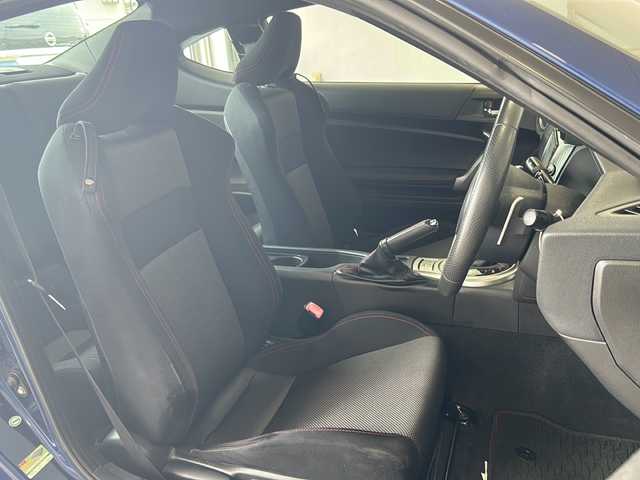 トヨタ ８６ GT 栃木県 2013(平25)年 4.2万km ギャラクシーブルーシリカ 純正SDナビ/Bluetooth CD DVD/TV フルセグ/バックカメラ/純正TRDエアロ【フロント・サイド・リア】/パドルシフト/ETC/横滑り防止装置/コーナーセンサー/盗難防止装置/オートライト/LEDヘッドライト/WedsSport 18インチアルミホイール/純正フロアマット