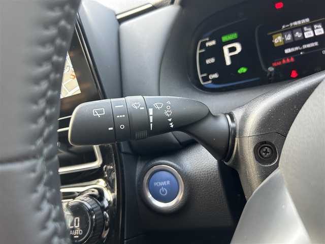 トヨタ アクア Z 静岡県 2023(令5)年 0.4万km プラチナホワイトパールマイカ 純正10.5インチディスプレイナビ/　（フルセグTV、Bluetooth、AppleCarPlay、AndroidAuto）/トヨタセーフティーセンス/ブラインドスポットモニター/レーダークルーズコントロール/パノラミックビューモニター/バックカメラ/横滑り防止装置/前後コーナーセンサー/レーンキープアシスト/オートマチックハイビーム/前方純正ドライブレコーダー/ビルトインETC/プッシュスタート/スマートキー/盗難防止装置/純正15インチアルミホイール/保証書/取扱説明書