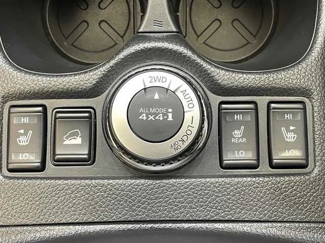 日産 エクストレイル オーテック iパッケージ 岩手県 2021(令3)年 6.2万km ダイヤモンドブラック ４WD/プロパイロット/サンルーフ/ルーフレール/全周囲カメラ/ヒルディセントコントロール/インテリジェントルームミラー/パワーシート/シートヒーター/横滑り防止装置/ETC/クルーズコントロール/純正ナビ/エマージェンシーブレーキ/パワーバックドア/LEDヘッドライト/純正アルミホイール１９インチ