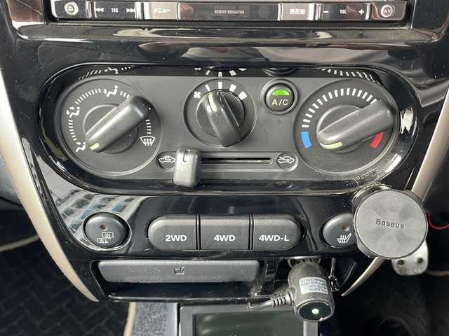 スズキ ジムニー ランドベンチャー 富山県 2016(平28)年 4.8万km スチールシルバーM 4WD/5速マニュアル/社外メモリーナビ/フルセグ/バックカメラ/デジタルインナーミラー/ルーフキャリア/リフトアップ/マットタイヤ