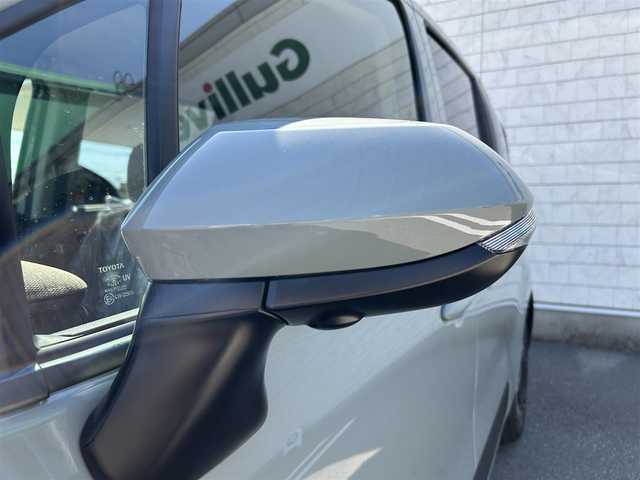 トヨタ シエンタ ハイブリッド Z 福岡県 2025(令7)年 0.1万km未満 アーバンカーキ 登録済み未使用車純正10.5インチディスプレイオーディオナビ(フルセグTV/BT/Miracast)全方位モニタートヨタセーフティコーナーセンサー両側パワスラレーダークルコンBSMドラレコETC純正LEDヘッドライト純正フロアマットUSBポートプッシュスタートスマートキー