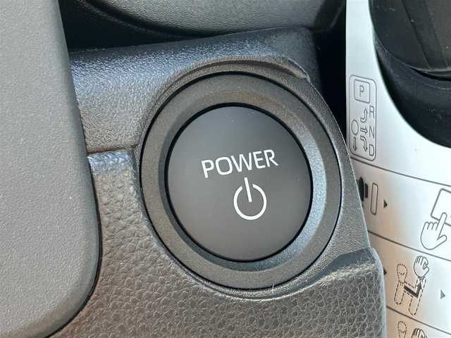 トヨタ シエンタ ハイブリッド Z 福岡県 2025(令7)年 0.1万km未満 アーバンカーキ 登録済み未使用車純正10.5インチディスプレイオーディオナビ(フルセグTV/BT/Miracast)全方位モニタートヨタセーフティコーナーセンサー両側パワスラレーダークルコンBSMドラレコETC純正LEDヘッドライト純正フロアマットUSBポートプッシュスタートスマートキー