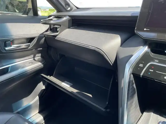 トヨタ ハリアー Z 佐賀県 2020(令2)年 4.9万km プレシャスブラックパール モデリスタエアロ/JBL12.3インチメモリーナビゲーション/・フルセグTV/AM/FM/USB/Bluetooth/・JBLプレミアムサウンド/バックカメラ/デジタルインナーミラー（前後ドライブレコーダー機能付）/ビルトインETC2.0/ヘッドアップディスプレイ/ハンズフリーパワーバックドア(予約クローズ機能付)/電子パーキングブレーキ/AUTO HOLD機能/ハーフレザーシート/ISOFIX対応/革巻きステアリング/ステアリングリモコン/純正19インチアルミホイール/純正LEDヘッドライト/オートマチックハイビーム/純正LEDフォグランプ/純正オールシーズンマット/新車保証書/トヨタセーフティセンス/・レーダークルーズコントロール/・レーンディパーチャーアラート/・プリクラッシュセーフティ/・ブラインドスポットモニター/・クリアランスソナー/・リヤクロストラフィックアラート/・ロードサインアシスト/・先行車発進お知らせ機能