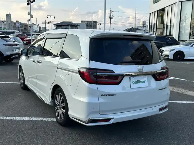 ホンダ オデッセイ アブソルート 長崎県 2020(令2)年 4.8万km 白 純正SDナビ/DVD/ワンセグテレビ/バックカメラ/コーナーセンサー/パワーシート/クルーズコントロール/プッシュスタート/両側パワースライドドア/ETC/ハーフレザーシート/純正フロアマット/LEDライト/コーナーセンサー