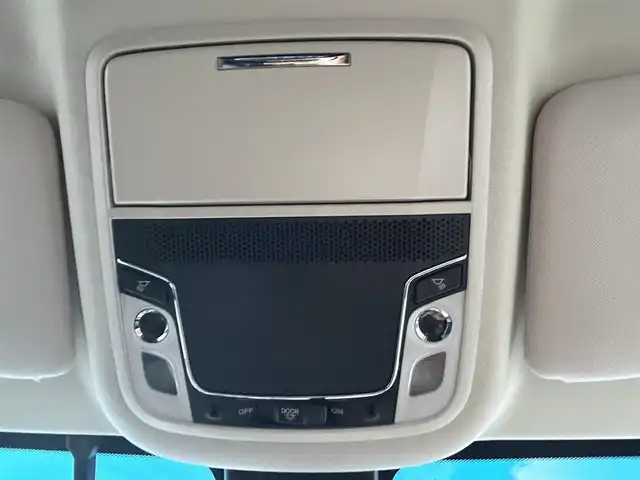 ホンダ オデッセイ アブソルート 長崎県 2020(令2)年 4.8万km 白 純正SDナビ/DVD/ワンセグテレビ/バックカメラ/コーナーセンサー/パワーシート/クルーズコントロール/プッシュスタート/両側パワースライドドア/ETC/ハーフレザーシート/純正フロアマット/LEDライト/コーナーセンサー