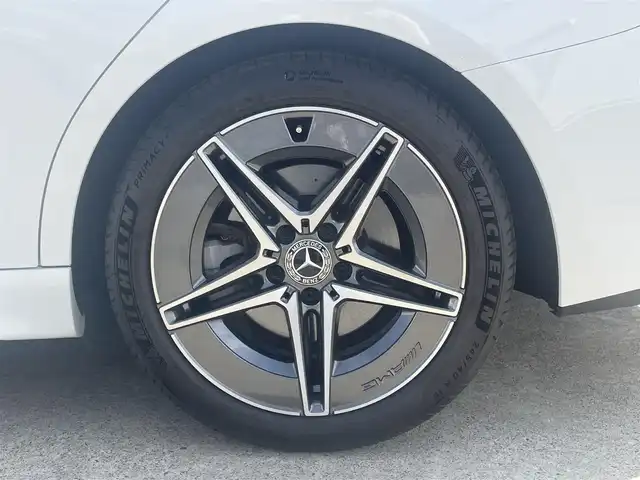 メルセデス・ベンツ Ｍ・ベンツ Ｃ２２０ｄ アバンギャルド　AMGライン 東京都 2022(令4)年 1.8万km 白 レザーエクスクルーシブパッケージ/パノラマサンルーフ/ベーシックパッケージ/純正ナビ/フルセグTV/360°カメラ/HUD/ACC/BSM/レーンキープ/パドルシフト/ETC2.0/純正オプションドライブレコーダー/シートヒーター