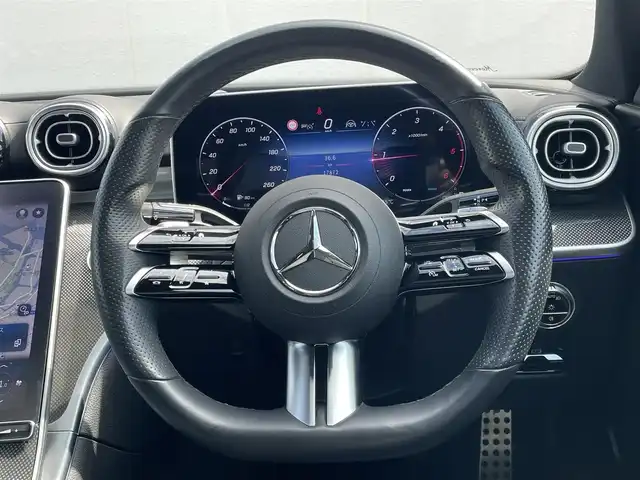 メルセデス・ベンツ Ｍ・ベンツ Ｃ２２０ｄ アバンギャルド　AMGライン 東京都 2022(令4)年 1.8万km 白 レザーエクスクルーシブパッケージ/パノラマサンルーフ/ベーシックパッケージ/純正ナビ/フルセグTV/360°カメラ/HUD/ACC/BSM/レーンキープ/パドルシフト/ETC2.0/純正オプションドライブレコーダー/シートヒーター