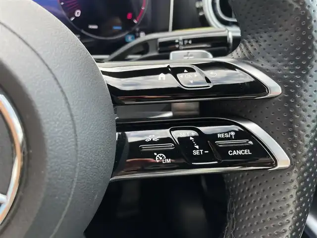 メルセデス・ベンツ Ｍ・ベンツ Ｃ２２０ｄ アバンギャルド　AMGライン 東京都 2022(令4)年 1.8万km 白 レザーエクスクルーシブパッケージ/パノラマサンルーフ/ベーシックパッケージ/純正ナビ/フルセグTV/360°カメラ/HUD/ACC/BSM/レーンキープ/パドルシフト/ETC2.0/純正オプションドライブレコーダー/シートヒーター