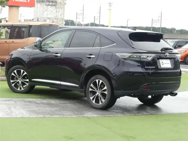 トヨタ ハリアー プレミアム アドバンスド スタイルモーヴ 千葉県 2015(平27)年 6.3万km スパークリングブラックパールクリスタルシャイン Toyota Safety Sense/・プリクラッシュセーフティ/・レーンディパーチャーアラート/・オートハイビーム/・レーダークルーズコントロール/純正SDナビ/地デジTV/【BD/DVD/CD再生機能　Bluetooth接続】/パノラミックビューモニター/ハーフレザーシート/前席パワーシート/シートヒーター/革巻きステアリング/ステアリングスイッチ/ETC/LEDヘッドライト/フォグライト/ウインカーミラー/クリアランスソナー/純正18インチアルミホイル/サイド/カーテンエアバッグ/スマートキー