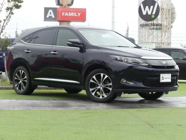 トヨタ ハリアー プレミアム アドバンスド スタイルモーヴ 千葉県 2015(平27)年 6.3万km スパークリングブラックパールクリスタルシャイン Toyota Safety Sense/・プリクラッシュセーフティ/・レーンディパーチャーアラート/・オートハイビーム/・レーダークルーズコントロール/純正SDナビ/地デジTV/【BD/DVD/CD再生機能　Bluetooth接続】/パノラミックビューモニター/ハーフレザーシート/前席パワーシート/シートヒーター/革巻きステアリング/ステアリングスイッチ/ETC/LEDヘッドライト/フォグライト/ウインカーミラー/クリアランスソナー/純正18インチアルミホイル/サイド/カーテンエアバッグ/スマートキー