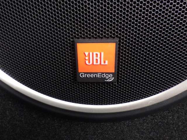 トヨタ ハリアー プレミアム アドバンスド スタイルモーヴ 千葉県 2015(平27)年 6.3万km スパークリングブラックパールクリスタルシャイン Toyota Safety Sense/・プリクラッシュセーフティ/・レーンディパーチャーアラート/・オートハイビーム/・レーダークルーズコントロール/純正SDナビ/地デジTV/【BD/DVD/CD再生機能　Bluetooth接続】/パノラミックビューモニター/ハーフレザーシート/前席パワーシート/シートヒーター/革巻きステアリング/ステアリングスイッチ/ETC/LEDヘッドライト/フォグライト/ウインカーミラー/クリアランスソナー/純正18インチアルミホイル/サイド/カーテンエアバッグ/スマートキー