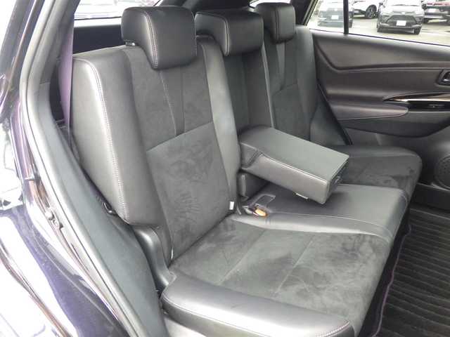 トヨタ ハリアー プレミアム アドバンスド スタイルモーヴ 千葉県 2015(平27)年 6.3万km スパークリングブラックパールクリスタルシャイン Toyota Safety Sense/・プリクラッシュセーフティ/・レーンディパーチャーアラート/・オートハイビーム/・レーダークルーズコントロール/純正SDナビ/地デジTV/【BD/DVD/CD再生機能　Bluetooth接続】/パノラミックビューモニター/ハーフレザーシート/前席パワーシート/シートヒーター/革巻きステアリング/ステアリングスイッチ/ETC/LEDヘッドライト/フォグライト/ウインカーミラー/クリアランスソナー/純正18インチアルミホイル/サイド/カーテンエアバッグ/スマートキー