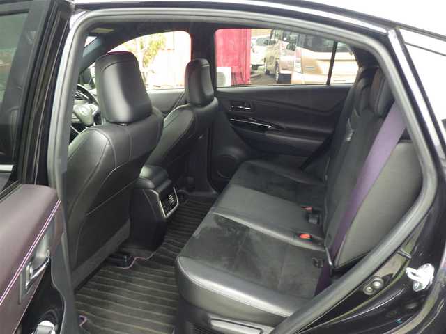 トヨタ ハリアー プレミアム アドバンスド スタイルモーヴ 千葉県 2015(平27)年 6.3万km スパークリングブラックパールクリスタルシャイン Toyota Safety Sense/・プリクラッシュセーフティ/・レーンディパーチャーアラート/・オートハイビーム/・レーダークルーズコントロール/純正SDナビ/地デジTV/【BD/DVD/CD再生機能　Bluetooth接続】/パノラミックビューモニター/ハーフレザーシート/前席パワーシート/シートヒーター/革巻きステアリング/ステアリングスイッチ/ETC/LEDヘッドライト/フォグライト/ウインカーミラー/クリアランスソナー/純正18インチアルミホイル/サイド/カーテンエアバッグ/スマートキー