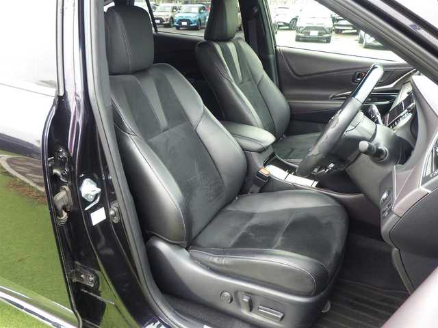 トヨタ ハリアー プレミアム アドバンスド スタイルモーヴ 千葉県 2015(平27)年 6.3万km スパークリングブラックパールクリスタルシャイン Toyota Safety Sense/・プリクラッシュセーフティ/・レーンディパーチャーアラート/・オートハイビーム/・レーダークルーズコントロール/純正SDナビ/地デジTV/【BD/DVD/CD再生機能　Bluetooth接続】/パノラミックビューモニター/ハーフレザーシート/前席パワーシート/シートヒーター/革巻きステアリング/ステアリングスイッチ/ETC/LEDヘッドライト/フォグライト/ウインカーミラー/クリアランスソナー/純正18インチアルミホイル/サイド/カーテンエアバッグ/スマートキー