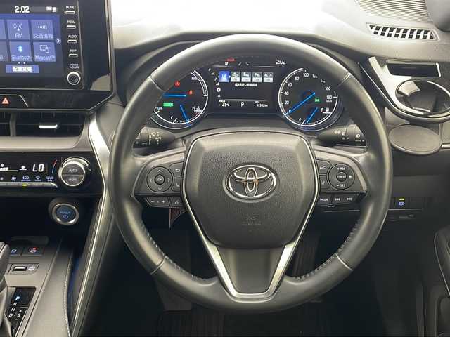 トヨタ ハリアー ハイブリッド G 沖縄県 2021(令3)年 5.8万km ブラック ワンオーナー　/純正ディスプレイオーディオ ナビ付/Ｂｌｕｅｔｏｏｔｈ接続/バックカメラ/ＥＴＣ/ドライブレコーダー/ステアリングスイッチ/トヨタセーフティセンス/・衝突被害軽減ブレーキ (プリクラッシュセーフティ)																									/・ハンドル操作サポート (レーントレーシングアシスト)																									/・追従ドライブ支援機能 (レーダークルーズコントロール)																									/・車線はみ出しアラート (レーンディパーチャーアラート)																									/・自動ハイビーム (オートマチックハイビーム)																									/パワーバックドア/ハーフレザーシート/パワーシート/ＢＳＭ/クリアランスソナー/LEDヘッドライト/オートライト/スマートキー/スペアキー/プッシュスタート/純正フロアマット/純正18インチアルミホイール/ドアバイザー/保証書/取扱説明書