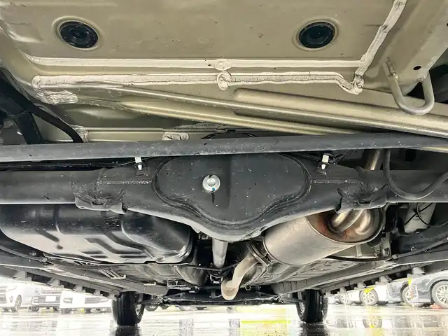 スズキ ソリオ バンディット HV MV 静岡県 2021(令3)年 2.1万km プレミアムシルバーメタリック/ブラック2トーンルーフ SDナビ(CD/DVD/BT/フルセグ)/全方位カメラ/ETC/レーダークルーズコントロール/フルタイム4WD/スマートキー/スペアキー１本/USB入力端子/ウォークスルー/純正フロアマット/布シート/D席N席シートヒーター/両側パワースライドドア/純正アルミホイール/ヘッドアップディスプレイ/コーナーセンサー前後/レーンキープアシスト/オートライト/オートマチックハイビーム/LEDヘッドライト/W+サイドエアバッグ/衝突軽減システム/エンジンスタートボタン/パワーステアリング/パワーウィンドウ/アイドリングストップ/オートエアコン/ABS/横滑り防止装置