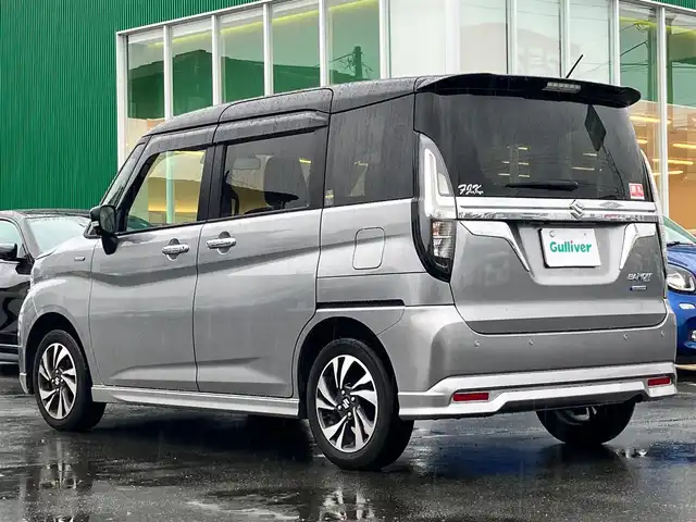スズキ ソリオ バンディット HV MV 静岡県 2021(令3)年 2.1万km プレミアムシルバーメタリック/ブラック2トーンルーフ SDナビ(CD/DVD/BT/フルセグ)/全方位カメラ/ETC/レーダークルーズコントロール/フルタイム4WD/スマートキー/スペアキー１本/USB入力端子/ウォークスルー/純正フロアマット/布シート/D席N席シートヒーター/両側パワースライドドア/純正アルミホイール/ヘッドアップディスプレイ/コーナーセンサー前後/レーンキープアシスト/オートライト/オートマチックハイビーム/LEDヘッドライト/W+サイドエアバッグ/衝突軽減システム/エンジンスタートボタン/パワーステアリング/パワーウィンドウ/アイドリングストップ/オートエアコン/ABS/横滑り防止装置