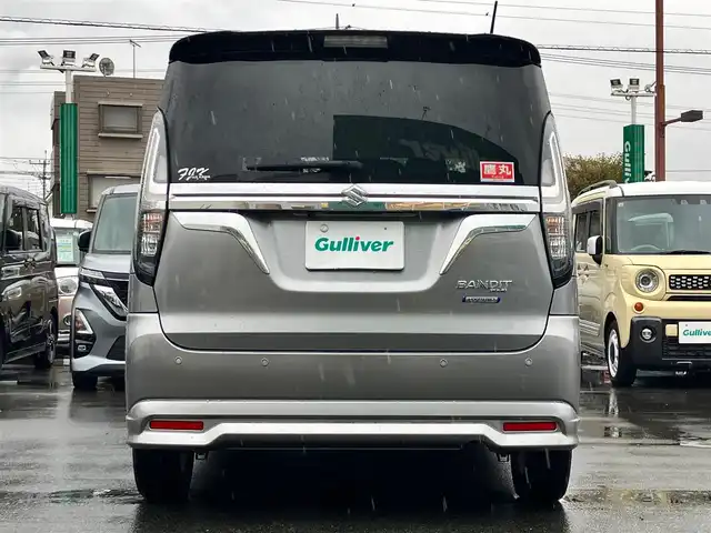 スズキ ソリオ バンディット HV MV 静岡県 2021(令3)年 2.1万km プレミアムシルバーメタリック/ブラック2トーンルーフ SDナビ(CD/DVD/BT/フルセグ)/全方位カメラ/ETC/レーダークルーズコントロール/フルタイム4WD/スマートキー/スペアキー１本/USB入力端子/ウォークスルー/純正フロアマット/布シート/D席N席シートヒーター/両側パワースライドドア/純正アルミホイール/ヘッドアップディスプレイ/コーナーセンサー前後/レーンキープアシスト/オートライト/オートマチックハイビーム/LEDヘッドライト/W+サイドエアバッグ/衝突軽減システム/エンジンスタートボタン/パワーステアリング/パワーウィンドウ/アイドリングストップ/オートエアコン/ABS/横滑り防止装置