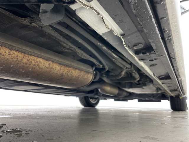 トヨタ ノア Si ダブルバイビー 道央・札幌 2017(平29)年 7.3万km ホワイトパールクリスタルシャイン ・ワンオーナー/・4WD/・寒冷地仕様/・ALPINEナビ&CD&DVD&BT&TV&SD/・両側パワースライドドア/・バックカメラ/・後席フリップダウンモニター/・トヨタセーフティセンス/・クルーズコントロール/・プリクラッシュセーフティ/・クリアランスソナー/・アイドリングストップ/・車線逸脱警報/・横滑り防止装置/・電動格納ミラー/・純正フロアマット/・ハーフレザーシート/・LEDヘッドライト/・オートライト/・オートマチックハイビーム/・スマートキー/・社外AW冬タイヤ積込