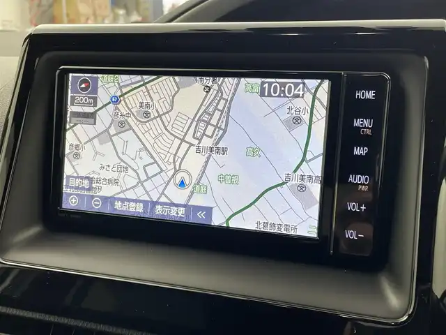 トヨタ ヴォクシー ハイブリッド ZS 煌Ⅲ 埼玉県 2021(令3)年 3.8万km ホワイトパールクリスタルシャイン Toyota Safety Sense/　PCS(プリクラッシュセーフティ)/　LDA（レーンディパーチャーアラート）/　オートマチックハイビーム/　先行車発進告知機能/純正SDナビ/　DTV CD DVD BT SD SDREC/両側パワースライドドア/バックカメラ/ハーフレザーシート/シートヒーター/クルーズコントロール/TRC（トラクションライト）コントロール/純正カメラ一体型ドライブレコーダー　（DRT-H68A）/ビルトインETC/エンジンスタートボタン/スマートキー/スペアキー/純正LEDヘッドライト/オートライト/純正アルミホイール