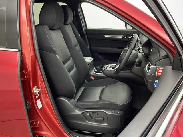 マツダ ＣＸ－８ XD プロアクティブ 兵庫県 2017(平29)年 5.7万km ソウルレッドクリスタルM ・４WD/・BOSEサウンドシステム/・スマートブレーキサポート/・スマートシティブレーキサポート/・BSM/・レーンキープアシスト/・交通標識認識システム/・ドライバーアテンションアラート/・パーキングセンサー/・レーダークルーズコントロール/・オートマチックハイビーム/・純正ナビ＆フルセグ＆BT＆USB＆DVD/・３６０°カメラ/・フリップダウンモニター/・ETC2.0/・LEDヘッドライト/・オートライト/・アイドリングストップ/・運転席パワーシート/・前席シートヒーター/・ハンドルヒーター/・純正19インチアルミホイール/・社外フロアマット/・電子パーキング/・オートホールド