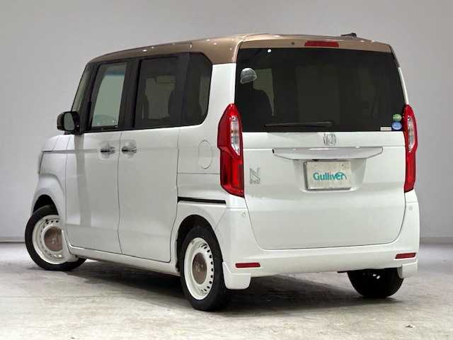 ホンダ Ｎ ＢＯＸ G･L ホンダセンシング カッパーブラウンスタイル 宮城県 2019(平31)年 7.6万km プラチナホワイトパール ホンダセンシング/・衝突軽減ブレーキ/・車線維持支援システム/・誤発進抑制機能/・後方誤発進抑制機能/純正ナビ（VXM-194VFi）/・フルセグ/Bluetooth/CD/DVD/・バックカメラ/・ビルドインETC/・純正ドライブレコーダー/両側パワースライドドア/アイドリングストップ/LEDヘッドライト/・オートライト/プッシュスタート/・スマートキー/純正フロアマット/純正スチールホイール