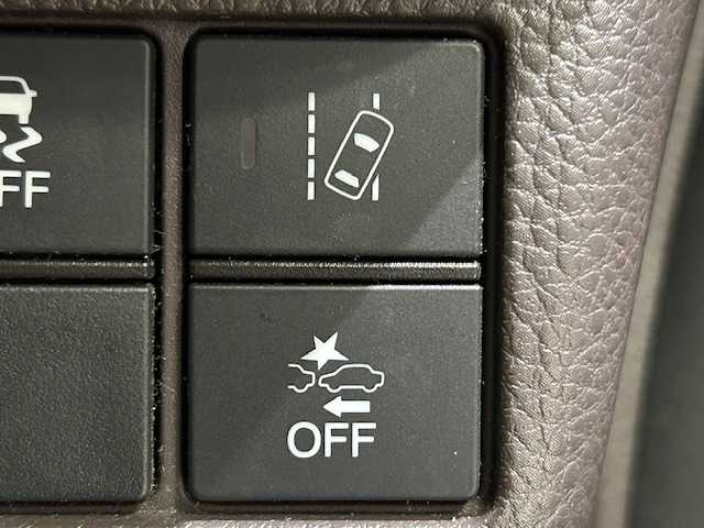 ホンダ Ｎ ＢＯＸ G･L ホンダセンシング カッパーブラウンスタイル 宮城県 2019(平31)年 7.6万km プラチナホワイトパール ホンダセンシング/・衝突軽減ブレーキ/・車線維持支援システム/・誤発進抑制機能/・後方誤発進抑制機能/純正ナビ（VXM-194VFi）/・フルセグ/Bluetooth/CD/DVD/・バックカメラ/・ビルドインETC/・純正ドライブレコーダー/両側パワースライドドア/アイドリングストップ/LEDヘッドライト/・オートライト/プッシュスタート/・スマートキー/純正フロアマット/純正スチールホイール