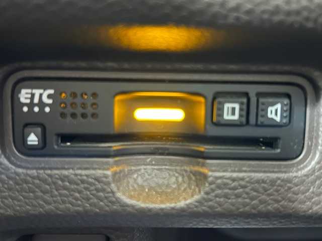 ホンダ Ｎ ＢＯＸ G･L ホンダセンシング カッパーブラウンスタイル 宮城県 2019(平31)年 7.6万km プラチナホワイトパール ホンダセンシング/・衝突軽減ブレーキ/・車線維持支援システム/・誤発進抑制機能/・後方誤発進抑制機能/純正ナビ（VXM-194VFi）/・フルセグ/Bluetooth/CD/DVD/・バックカメラ/・ビルドインETC/・純正ドライブレコーダー/両側パワースライドドア/アイドリングストップ/LEDヘッドライト/・オートライト/プッシュスタート/・スマートキー/純正フロアマット/純正スチールホイール