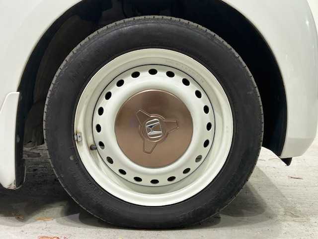 ホンダ Ｎ ＢＯＸ G･L ホンダセンシング カッパーブラウンスタイル 宮城県 2019(平31)年 7.6万km プラチナホワイトパール ホンダセンシング/・衝突軽減ブレーキ/・車線維持支援システム/・誤発進抑制機能/・後方誤発進抑制機能/純正ナビ（VXM-194VFi）/・フルセグ/Bluetooth/CD/DVD/・バックカメラ/・ビルドインETC/・純正ドライブレコーダー/両側パワースライドドア/アイドリングストップ/LEDヘッドライト/・オートライト/プッシュスタート/・スマートキー/純正フロアマット/純正スチールホイール