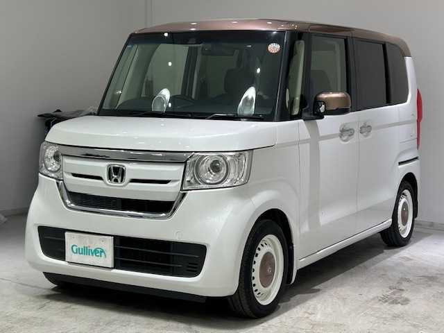 ホンダ Ｎ ＢＯＸ G･L ホンダセンシング カッパーブラウンスタイル 宮城県 2019(平31)年 7.6万km プラチナホワイトパール ホンダセンシング/・衝突軽減ブレーキ/・車線維持支援システム/・誤発進抑制機能/・後方誤発進抑制機能/純正ナビ（VXM-194VFi）/・フルセグ/Bluetooth/CD/DVD/・バックカメラ/・ビルドインETC/・純正ドライブレコーダー/両側パワースライドドア/アイドリングストップ/LEDヘッドライト/・オートライト/プッシュスタート/・スマートキー/純正フロアマット/純正スチールホイール