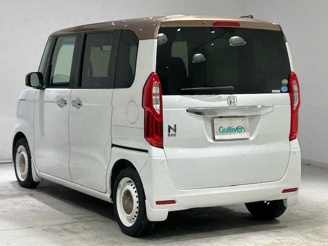 ホンダ Ｎ ＢＯＸ G･L ホンダセンシング カッパーブラウンスタイル 宮城県 2019(平31)年 7.6万km プラチナホワイトパール ホンダセンシング/・衝突軽減ブレーキ/・車線維持支援システム/・誤発進抑制機能/・後方誤発進抑制機能/純正ナビ（VXM-194VFi）/・フルセグ/Bluetooth/CD/DVD/・バックカメラ/・ビルドインETC/・純正ドライブレコーダー/両側パワースライドドア/アイドリングストップ/LEDヘッドライト/・オートライト/プッシュスタート/・スマートキー/純正フロアマット/純正スチールホイール