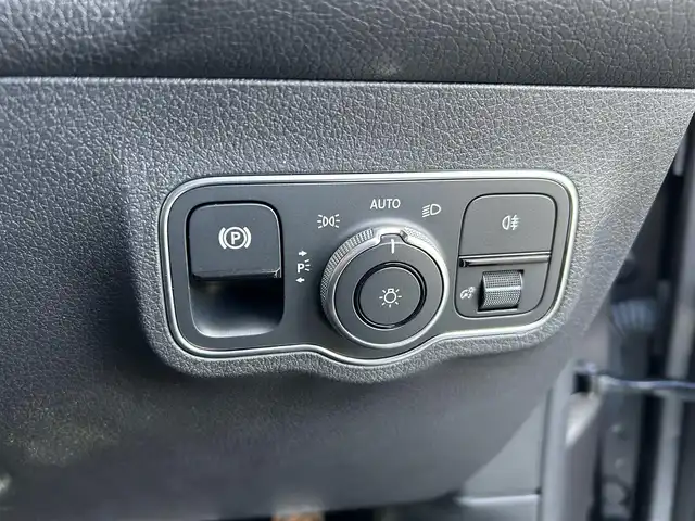 メルセデス・ベンツ Ｍ・ベンツ ＥＱＢ３５０ 4マチック AMGライン 福岡県 2022(令4)年 0.1万km マウンテングレー レーダーセーフティパッケージ/アダプティブクルーズコントロール/ブラインドスポットモニター/レーンキープアシスト/ヘッドアップディスプレイ/純正ナビ/Applecarplay/androidauto/全方位カメラ/フルセグTV/Bluetooth/パワーバックドア　/LEDヘッドライト/オートハイビーム　/ハーフレザーシート/前席シートヒーター/ミラー一体型ドラレコ　/純正20インチアルミホイール/ETC