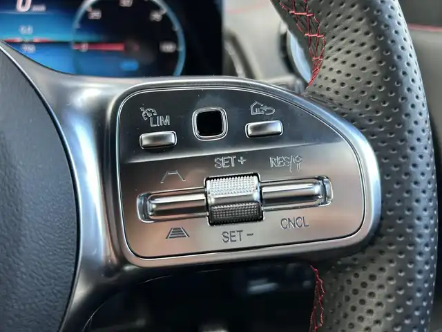 メルセデス・ベンツ Ｍ・ベンツ ＥＱＢ３５０ 4マチック AMGライン 福岡県 2022(令4)年 0.1万km マウンテングレー レーダーセーフティパッケージ/アダプティブクルーズコントロール/ブラインドスポットモニター/レーンキープアシスト/ヘッドアップディスプレイ/純正ナビ/Applecarplay/androidauto/全方位カメラ/フルセグTV/Bluetooth/パワーバックドア　/LEDヘッドライト/オートハイビーム　/ハーフレザーシート/前席シートヒーター/ミラー一体型ドラレコ　/純正20インチアルミホイール/ETC